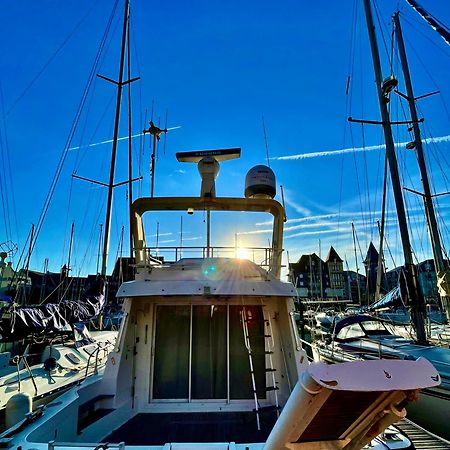 Yacht Deauville Exterior foto