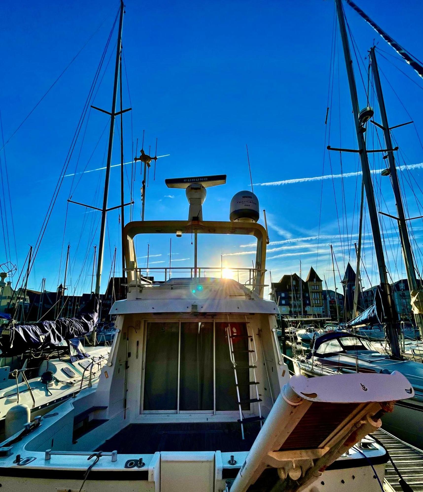 Yacht Deauville Exterior foto